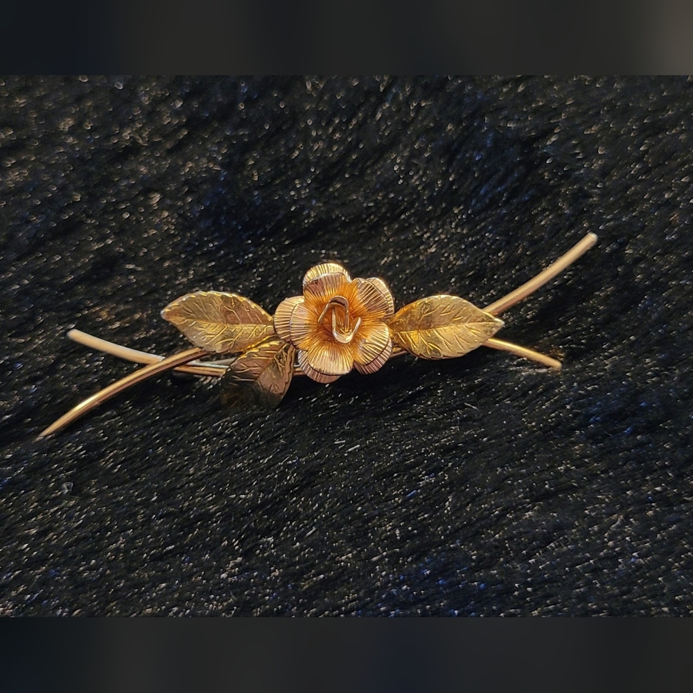 KREMENTZ BROOCH Vintage Rose Gold Flower Lapel PIN Collectible